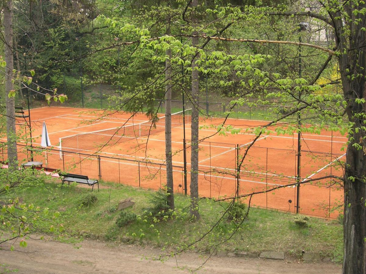 Pension Vetrnik Praha Bagian luar foto